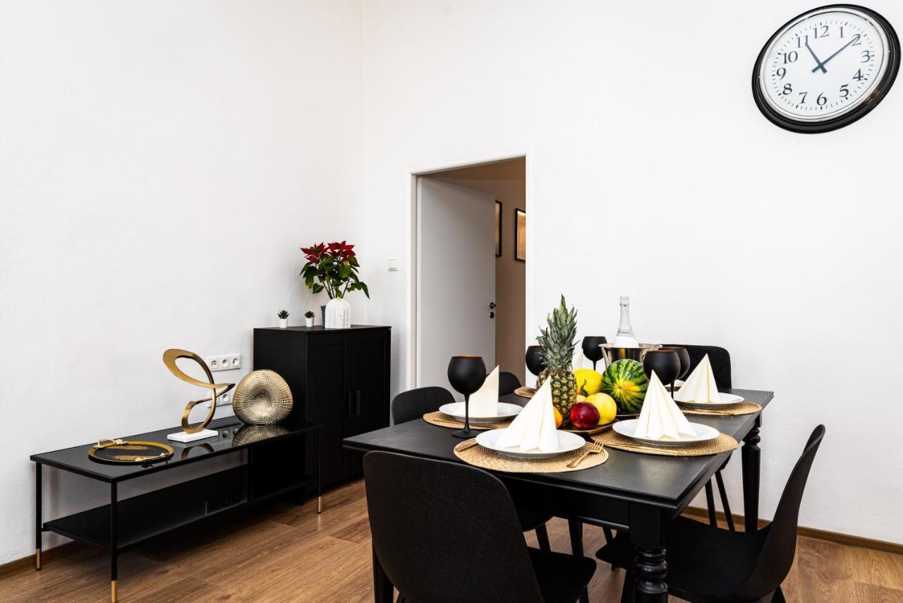 Apartamento Black Gold Kingdom Praga Exterior foto